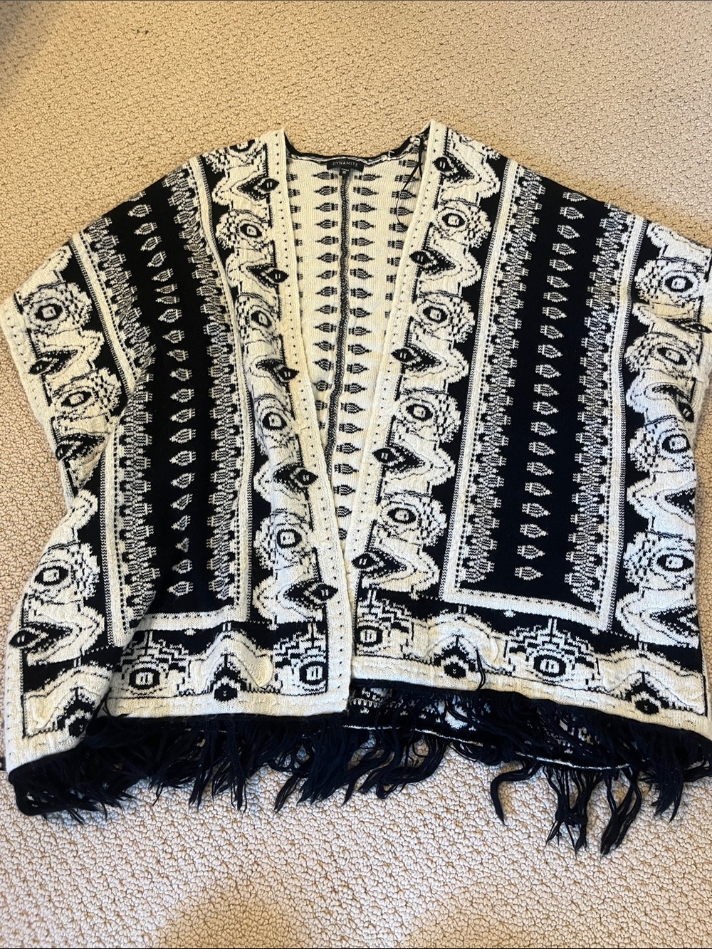Dynamite Black and White Patterned Fringe Sweater Cardigan Small